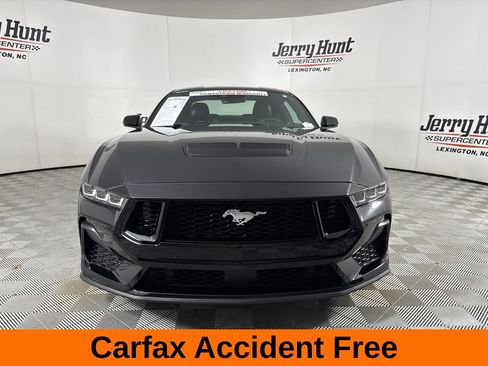 Used 2024 Ford Mustang GT Premium RWD image 3