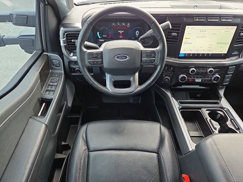 Used 2023 Ford F250 Lariat w/ Black Appearance Package image 11