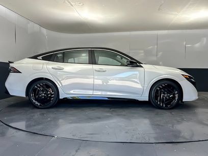 New 2027 Nissan Sentra SR w/ Floor Mat Package