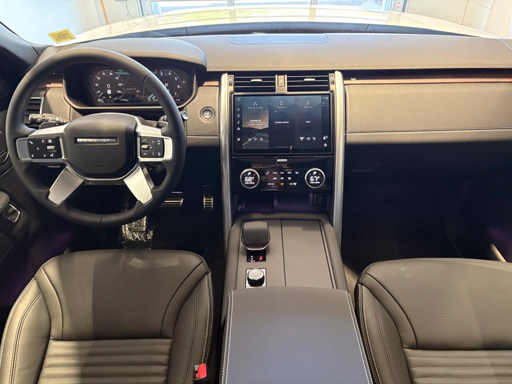 New 2026 Land Rover Discovery Dynamic SE AWD/4WD image 24