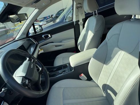 Certified 2026 Kia Sorento S FWD image 6