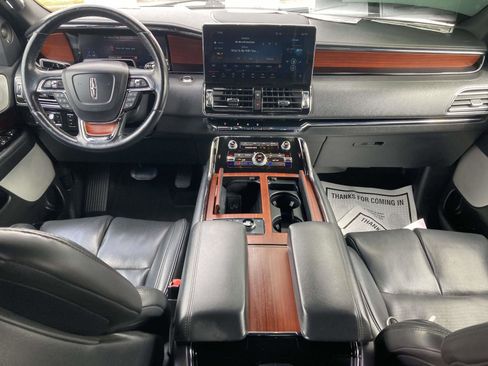 Certified 2022 Lincoln Navigator Reserve image 19