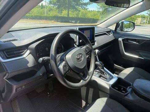 Used 2023 Toyota RAV4 XLE w/ Convenience Package FWD image 8