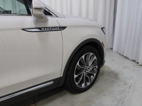 Used 2023 Lincoln Nautilus Reserve w/ Equipment Group 201A AWD/4WD image 29