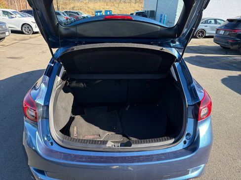 Used 2018 MAZDA MAZDA3 Touring image 15