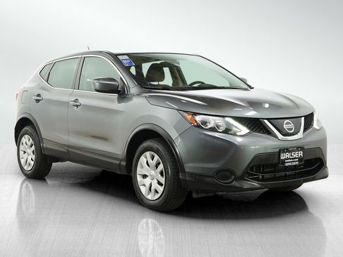 Used 2019 Nissan Rogue Sport S image 7