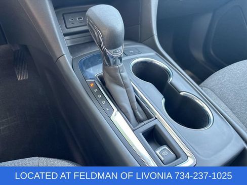 Used 2024 Chevrolet Equinox LT w/ LPO, Floor Liner Package FWD image 15