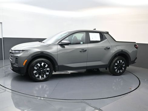 Used 2025 Hyundai Santa Cruz SE image 7