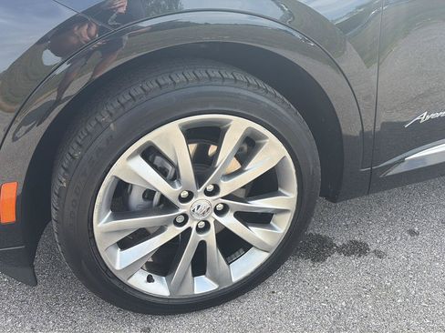 Used 2023 Buick Envision Avenir AWD/4WD image 9