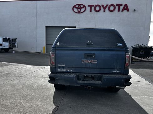 Used 2017 GMC Sierra 1500 Denali image 4