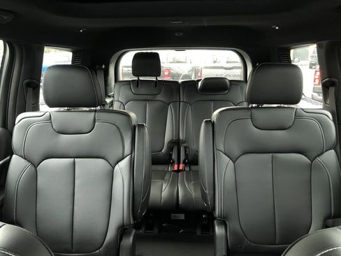 New 2026 Jeep Grand Cherokee L Limited image 21