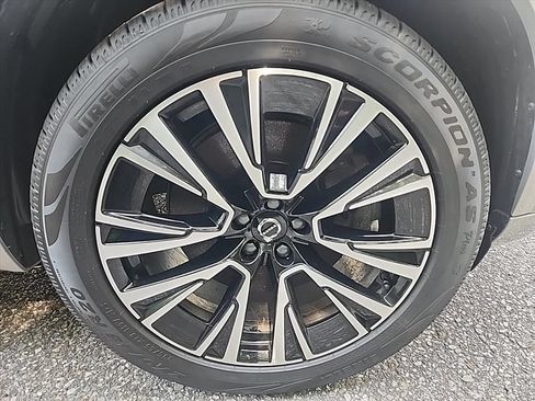 Certified 2025 Volvo XC90 T8 Core w/ Protection Package Premier AWD/4WD image 12