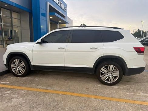 Used 2020 Volkswagen Atlas SE FWD image 16