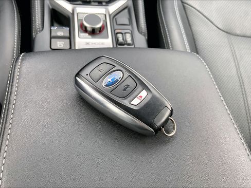 Used 2020 Subaru Forester Limited image 15