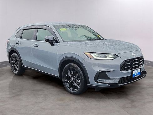 Certified 2023 Honda HR-V Sport image 3