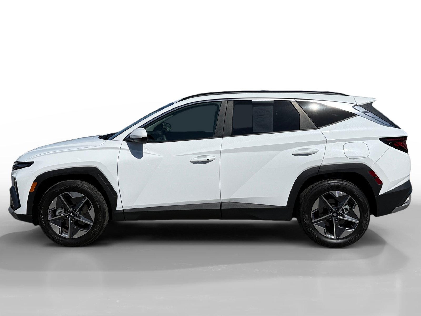 Certified 2026 Hyundai Tucson SEL Plus FWD image 2