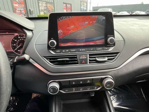 Used 2020 Nissan Altima 2.5 S FWD image 12
