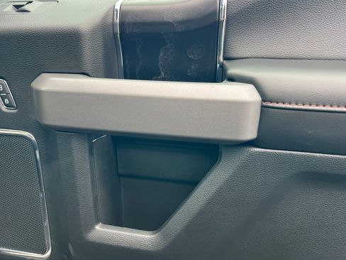 Used 2019 Ford F150 Platinum w/ Equipment Group 701A Luxury image 22