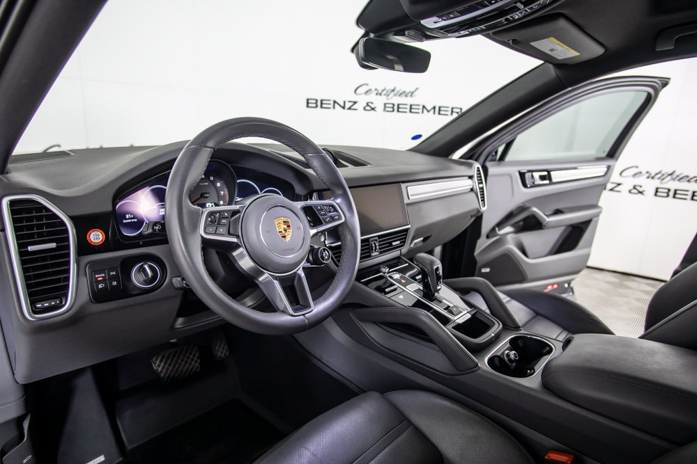 Used 2023 Porsche Cayenne Coupe AWD/4WD image 20