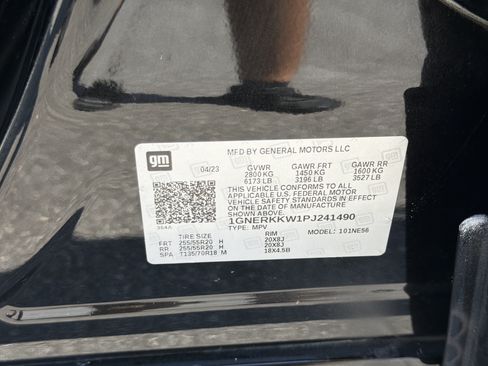 Used 2023 Chevrolet Traverse Premier FWD image 34