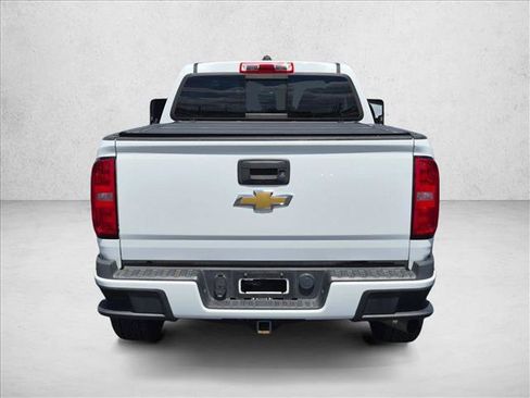 Used 2017 Chevrolet Colorado Z71 AWD/4WD image 6