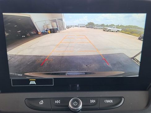 Used 2025 Chevrolet Blazer LT FWD image 16