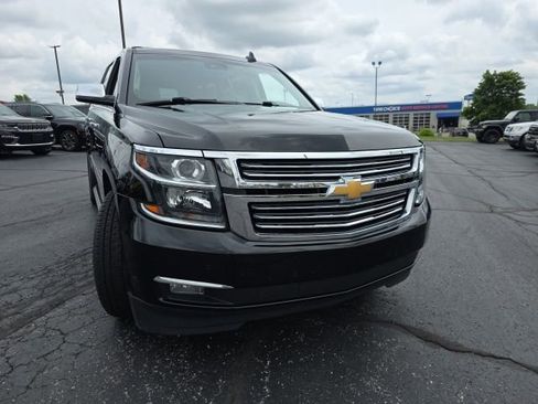 Used 2017 Chevrolet Suburban Premier AWD/4WD image 10