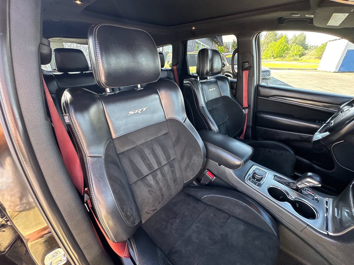 Used 2017 Jeep Grand Cherokee SRT AWD/4WD image 27