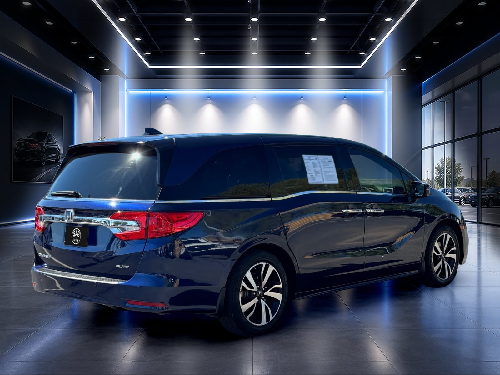 Used 2019 Honda Odyssey Elite image 4