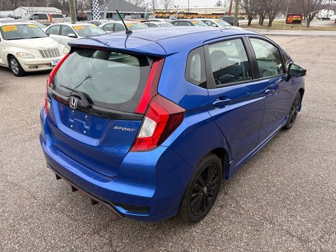 Used 2018 Honda Fit Sport image 4