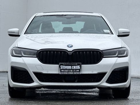 Used 2023 BMW 530e xDrive w/ Premium Package image 8