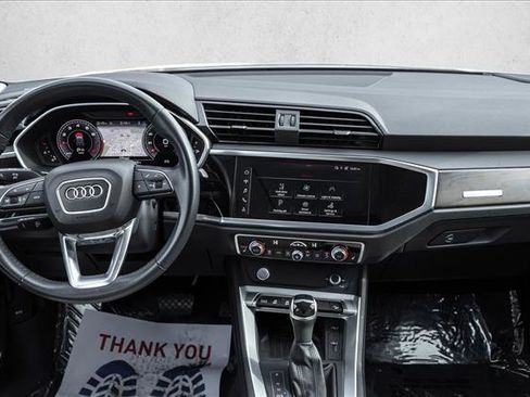 Used 2020 Audi Q3 2.0T Premium Plus image 23