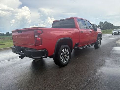 Used 2024 Chevrolet Silverado 2500 Custom w/ Custom Value Package AWD/4WD image 5