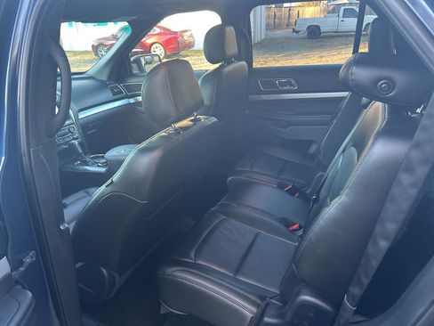 Used 2017 Ford Explorer XLT w/ Equipment Group 202A image 15