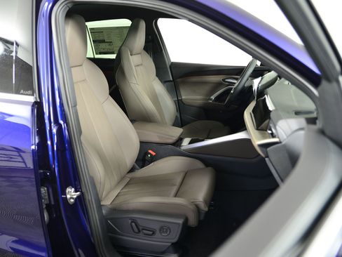 New 2025 Audi Q5 Premium Plus image 16