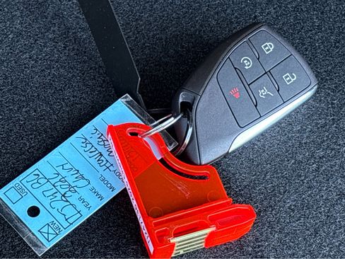 New 2026 Chevrolet Traverse LT w/ Midnight/Sport Edition image 28