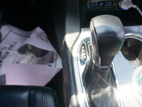 Used 2022 Jeep Grand Cherokee Limited image 11