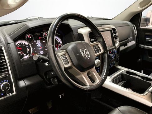 Used 2017 RAM 1500 Laramie image 17