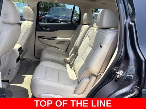 Used 2022 GMC Acadia Denali w/ Denali Ultimate Package FWD image 15