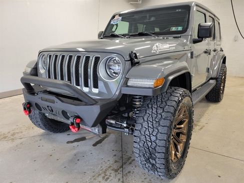 Used 2022 Jeep Wrangler Unlimited Sahara w/ LED Lighting Group AWD/4WD image 2