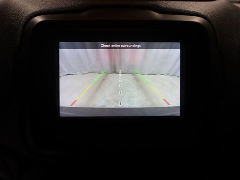 Used 2020 Jeep Renegade Limited image 27