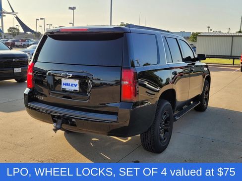 Used 2019 Chevrolet Tahoe LS w/ Enhanced Driver Alert Package AWD/4WD image 4