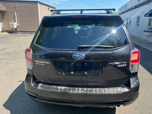 Used 2017 Subaru Forester 2.5i Premium AWD/4WD image 21