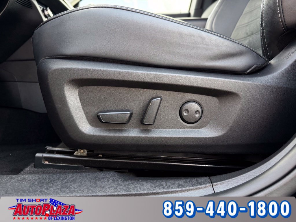 Used 2025 Mitsubishi Outlander SE AWD/4WD image 31