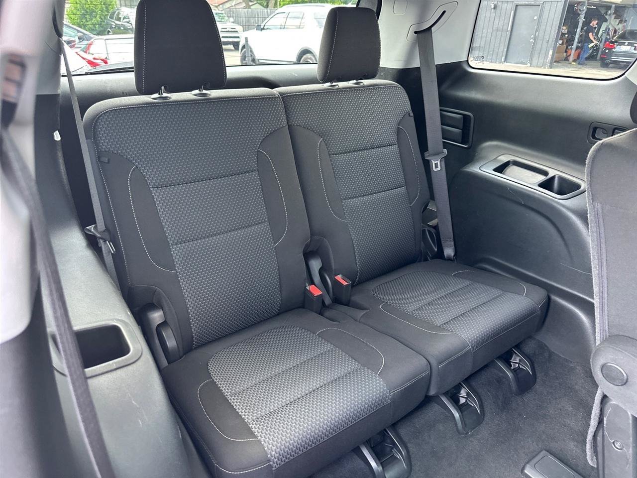 Used 2023 GMC Acadia SLE w/ Driver Convenience Package AWD/4WD image 23