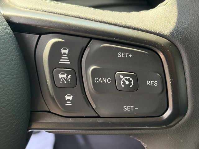 Used 2026 Jeep Gladiator Rubicon AWD/4WD image 17