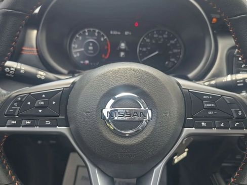 Used 2023 Nissan Kicks SR w/ SR Premium Package FWD image 10
