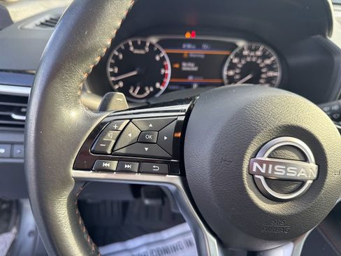 Used 2024 Nissan Altima 2.5 SR w/ SR Premium Package image 21