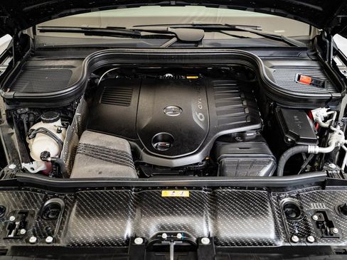 Certified 2025 Mercedes-Benz GLE 450 4MATIC image 37