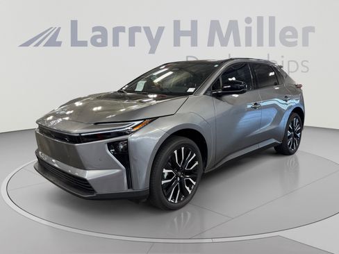 Certified 2026 Toyota bZ FWD image 1